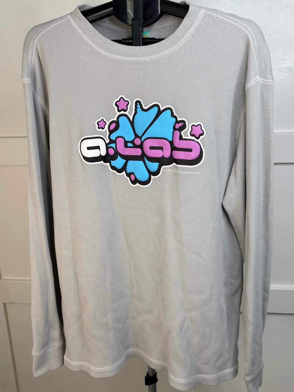 aLab “Expand Your Mind” Graphic Long Sleeve Shirt XL